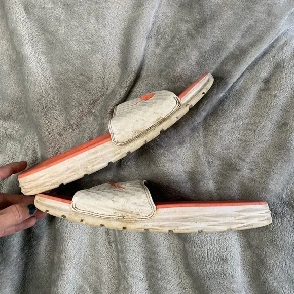 Nike Slides - Picture 6 of 7